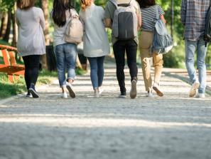 Mokytojų apklausa: paauglių ekonomikos žinios vis dar šlubuoja, mokyti pradedama per vėlai