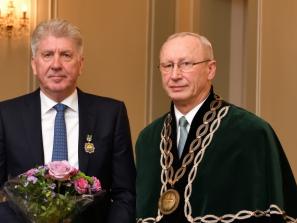 Žemės ūkis: su  žmonėmis ar dirbtiniu intelektu?