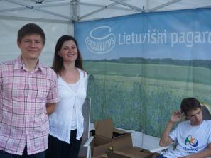 LIETUVIŠKI PAGARDAI SU PASAULIO PRIESKONIU